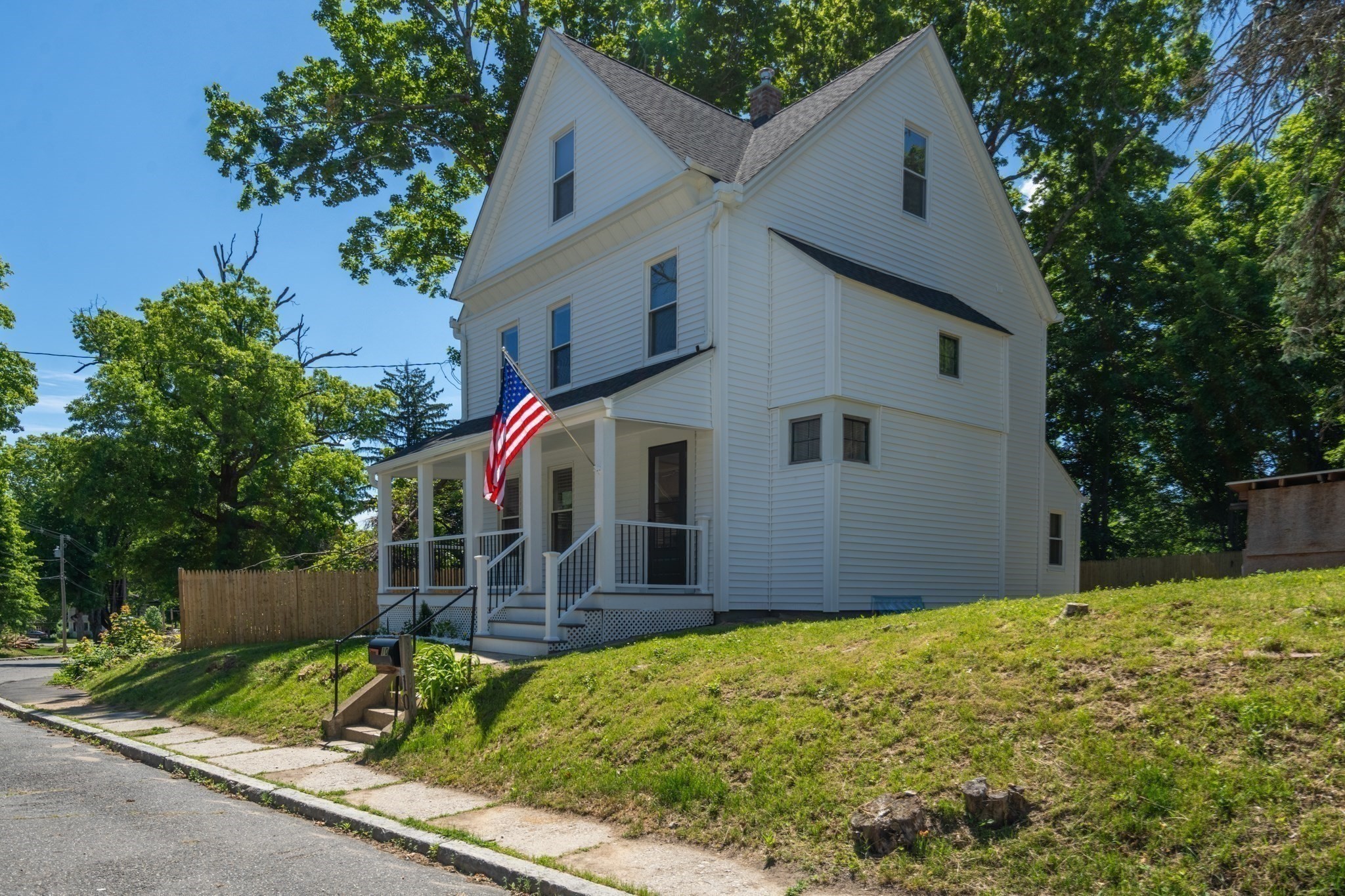 main property photo 25