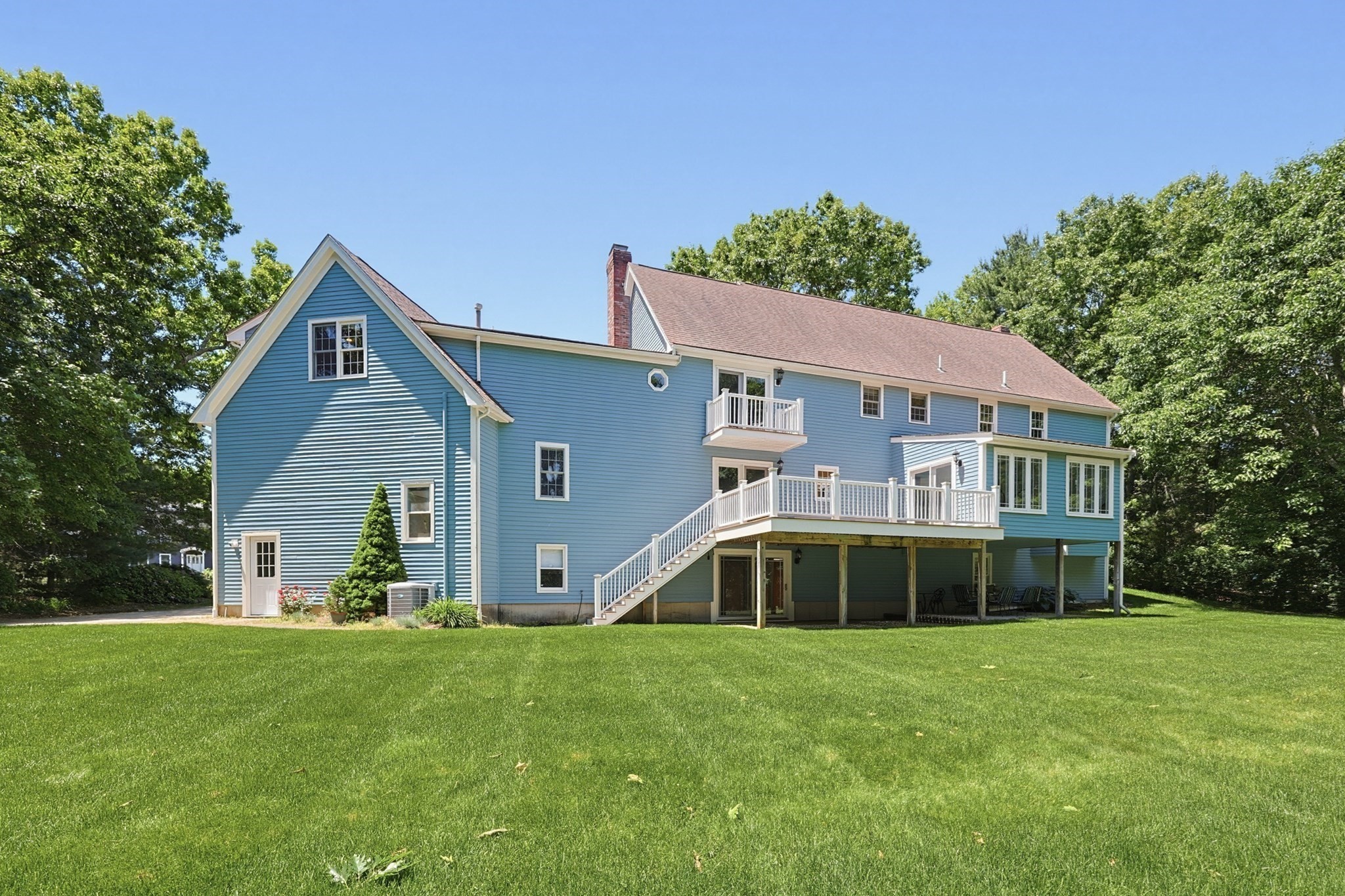 main property photo 34