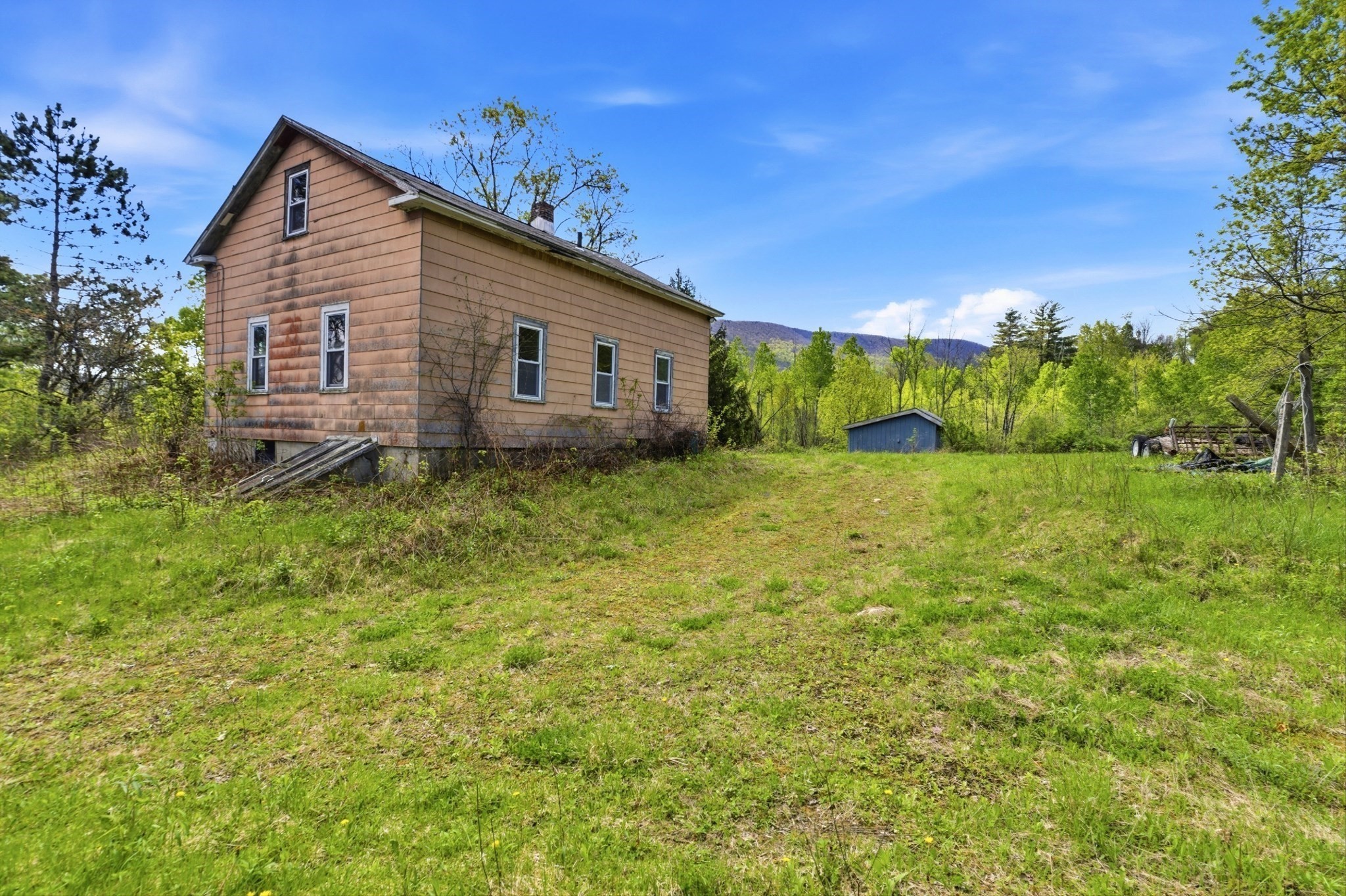 main property photo 7