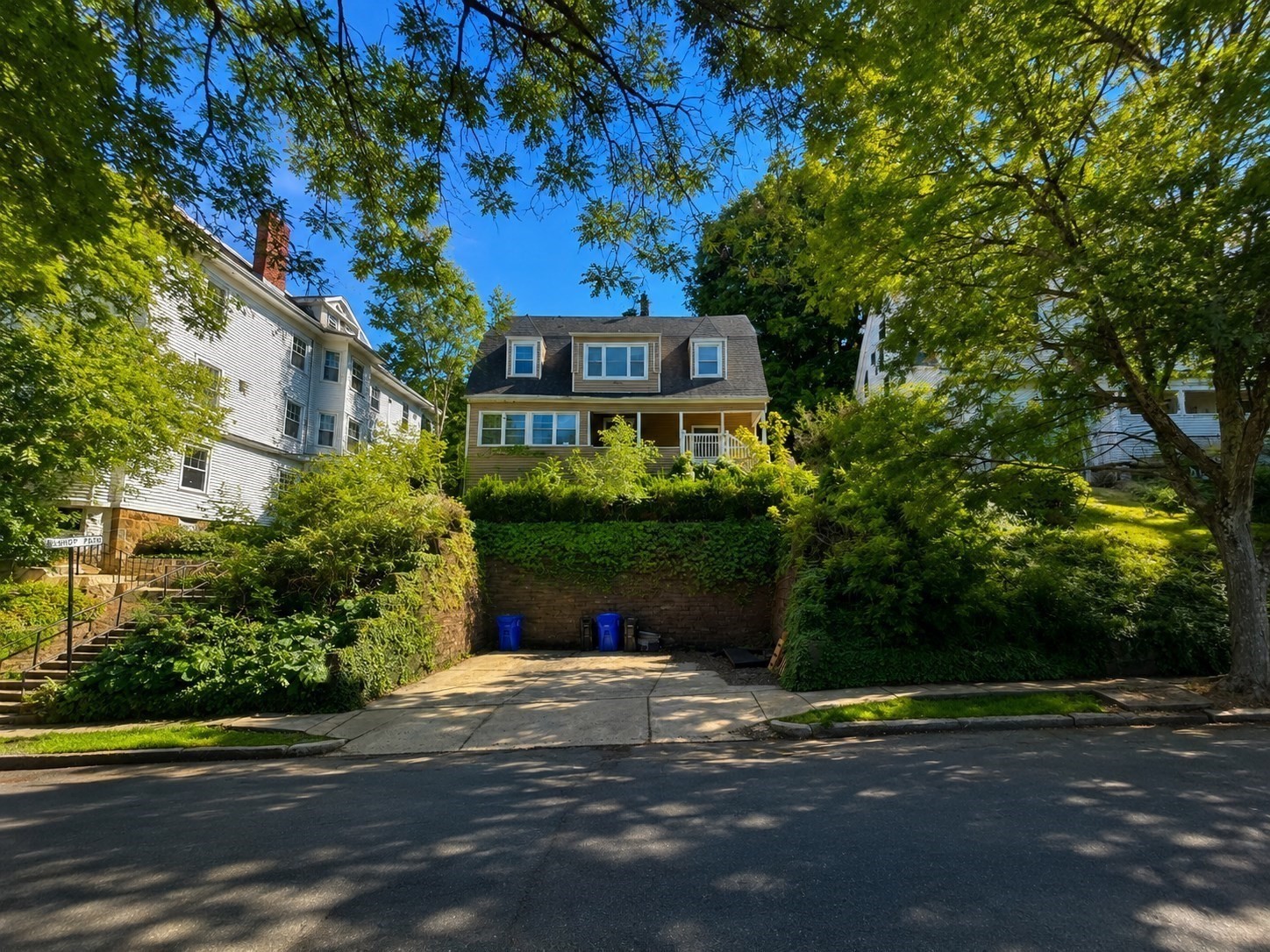 main property photo 5