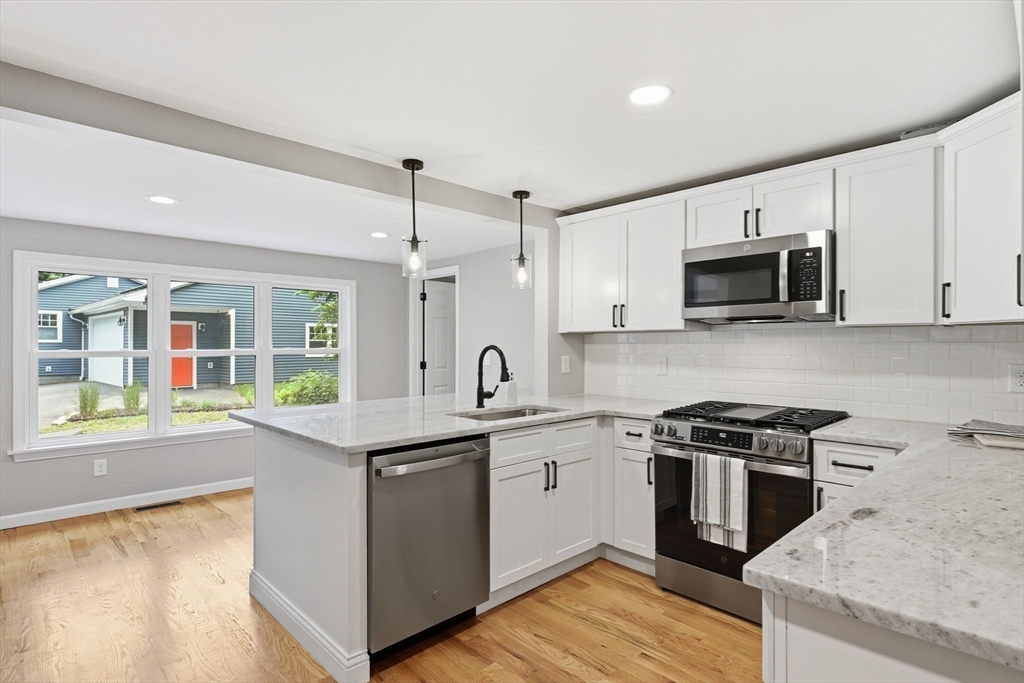property viewer photo 1