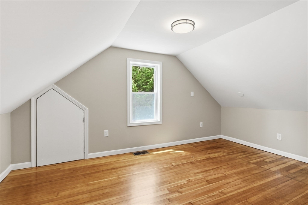 property viewer photo 21