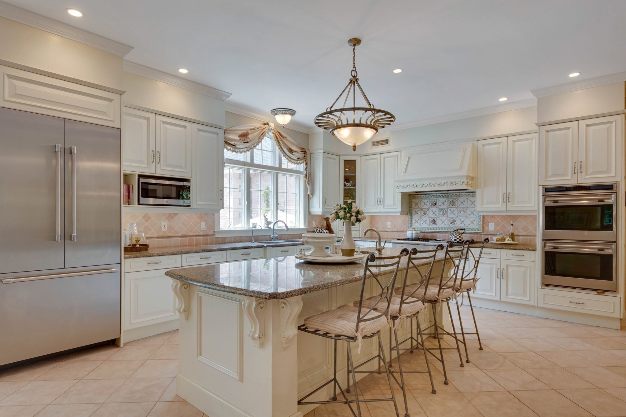 main property photo 4