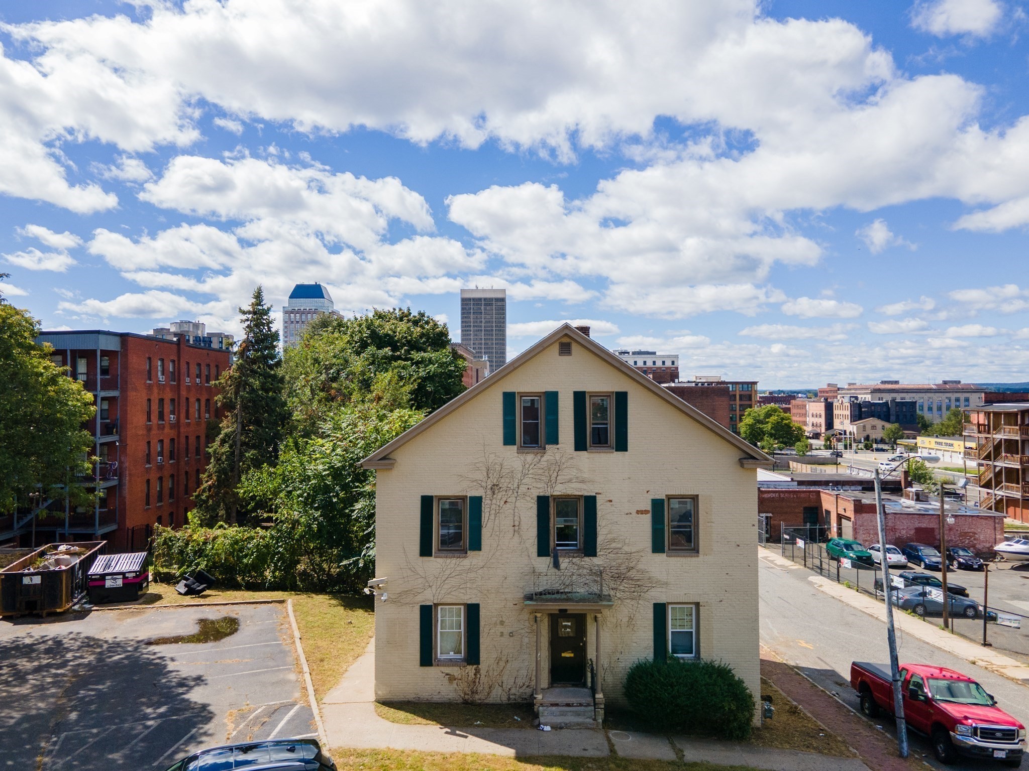 main property photo 2