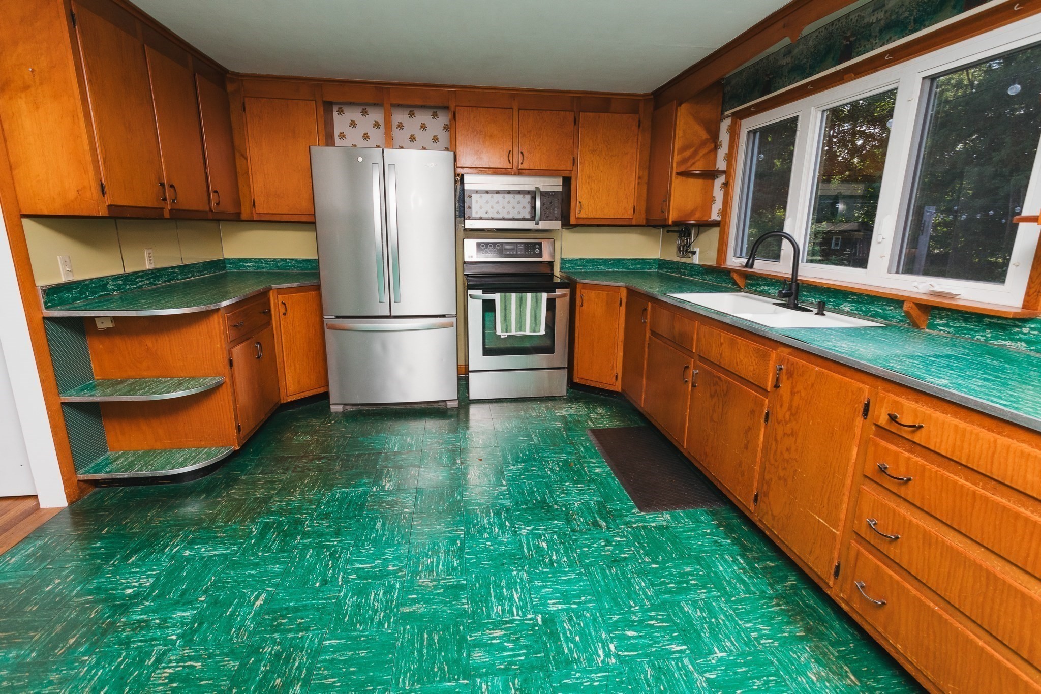 main property photo 8