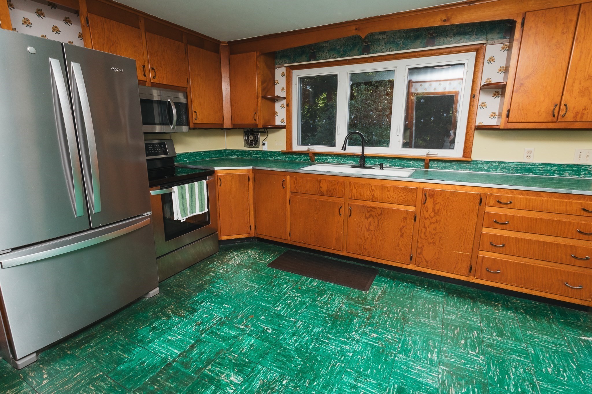 main property photo 9