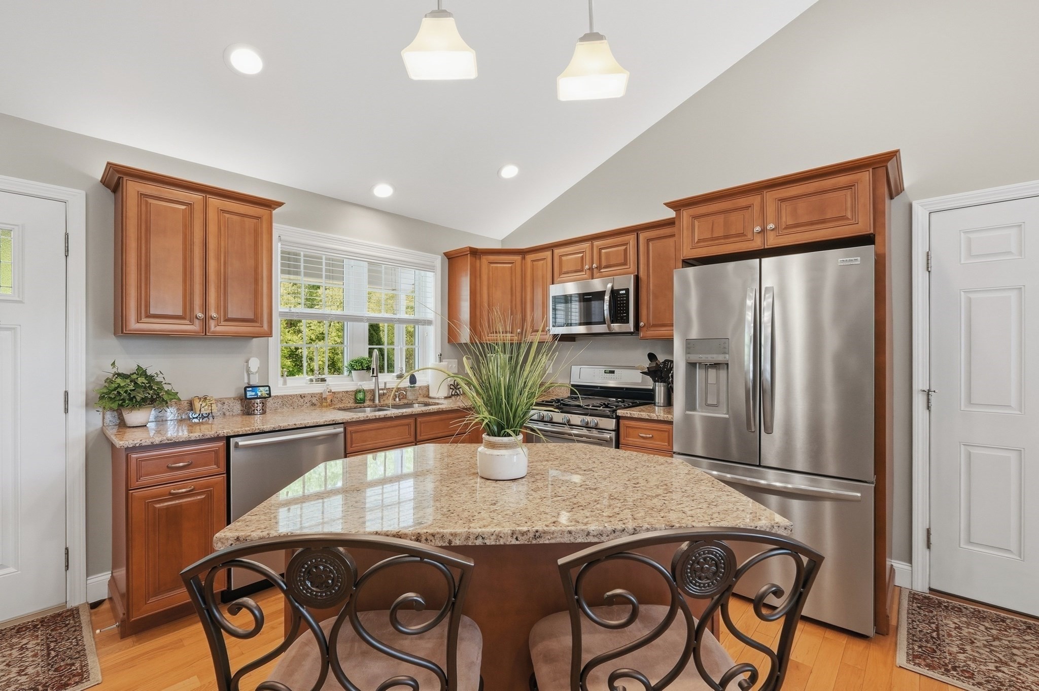 main property photo 24