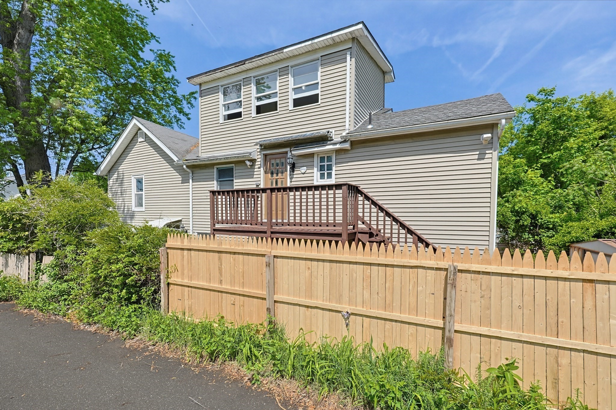 main property photo 27