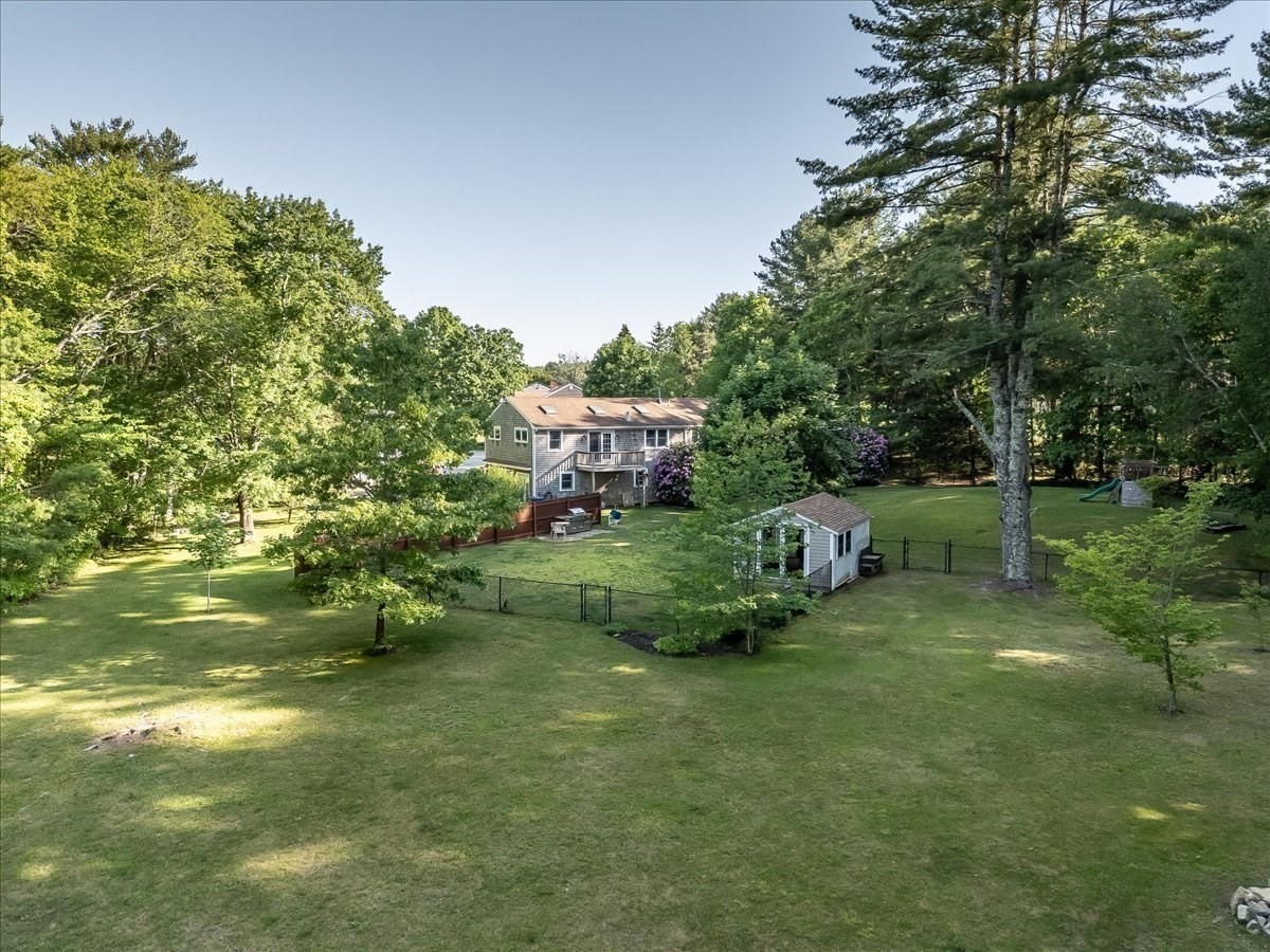 main property photo 32