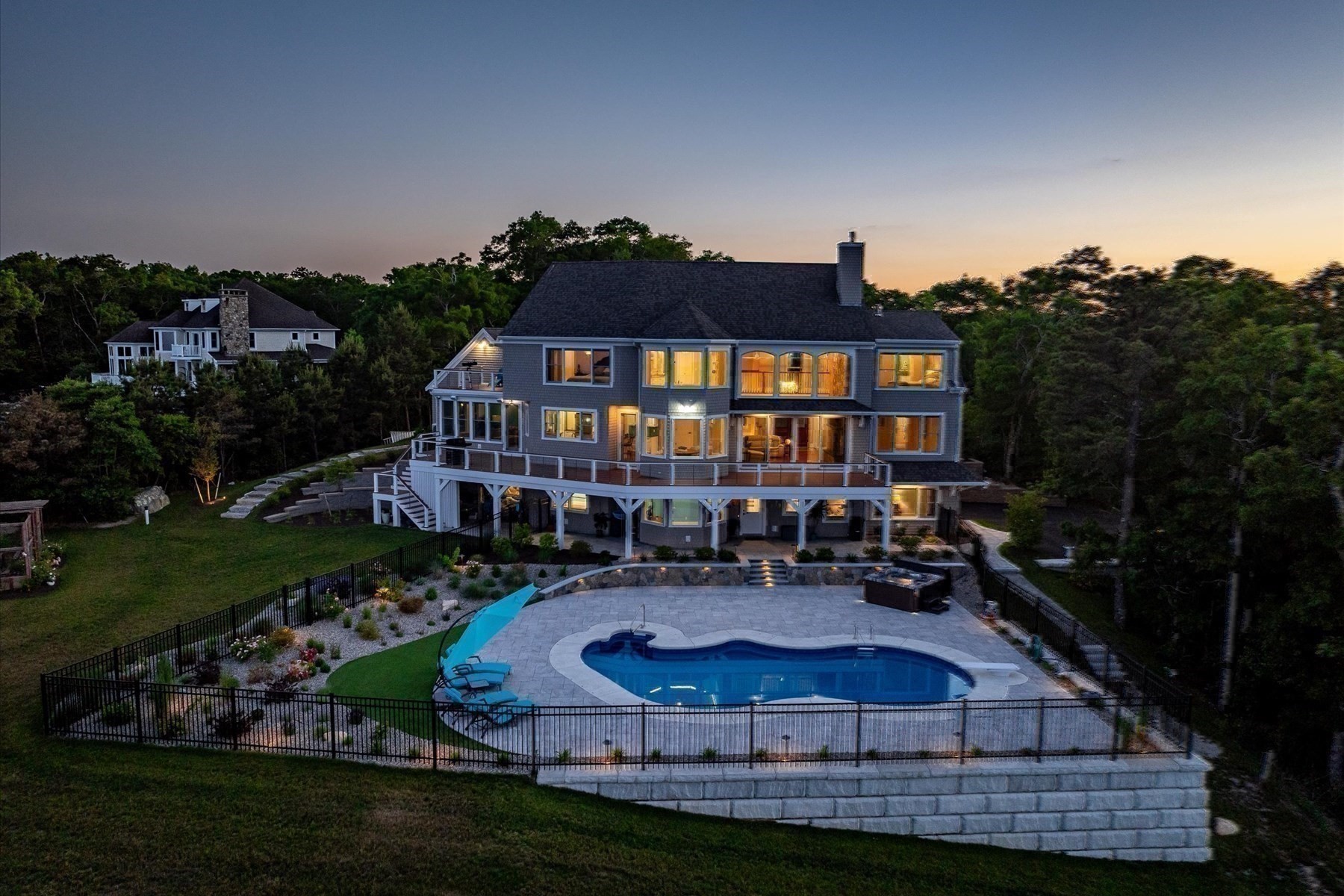 main property photo 33