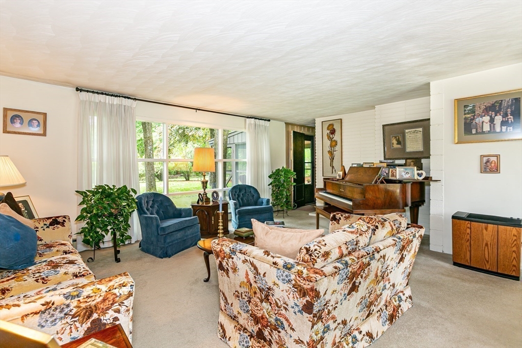 property viewer photo 3