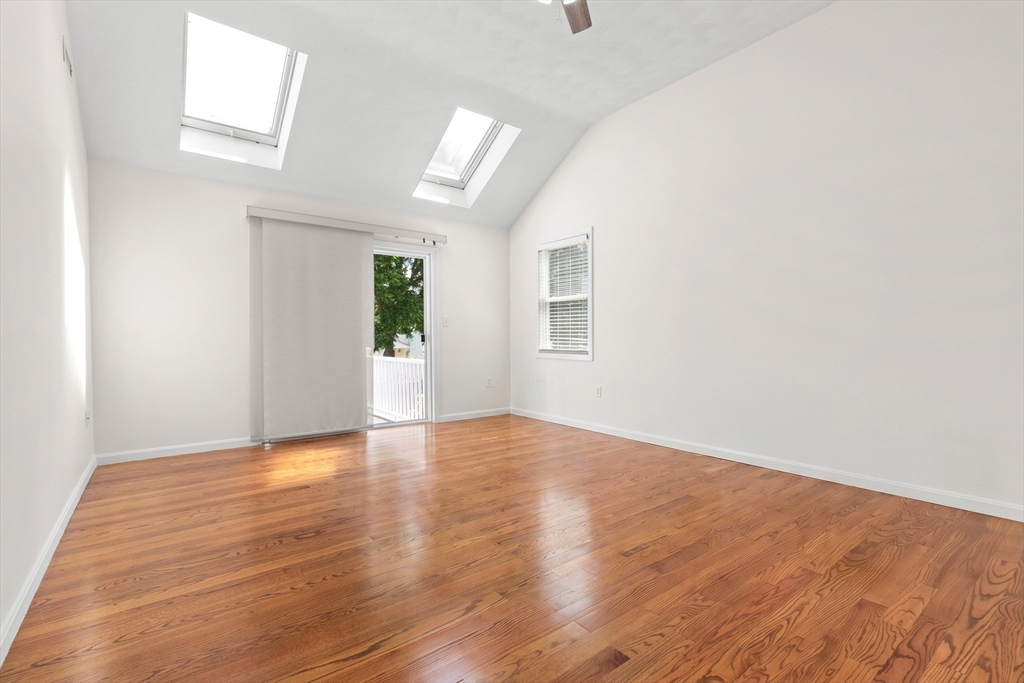 property viewer photo 11