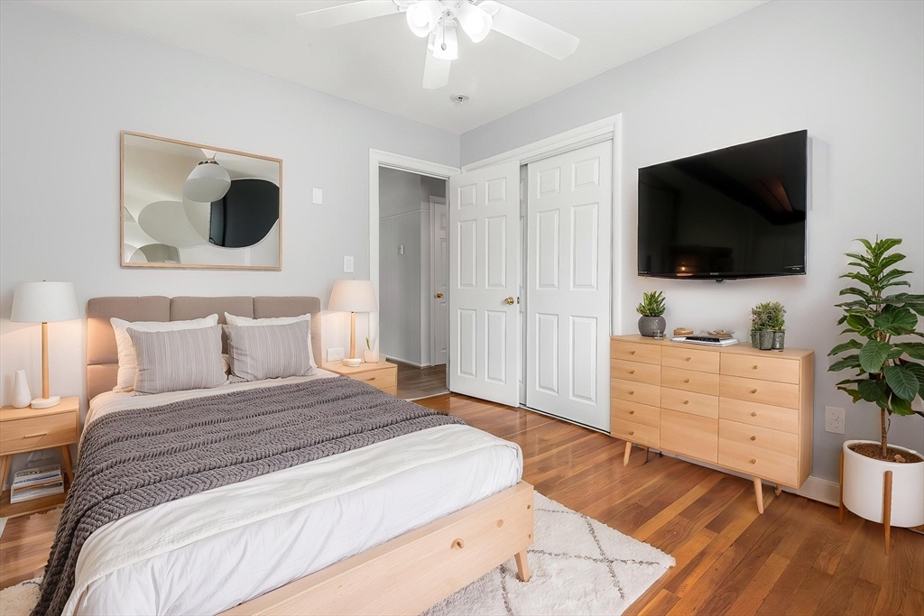 property viewer photo 26