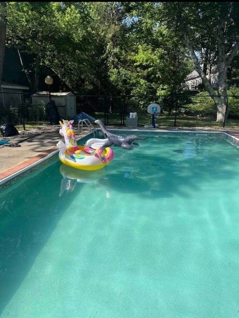 main property photo 16