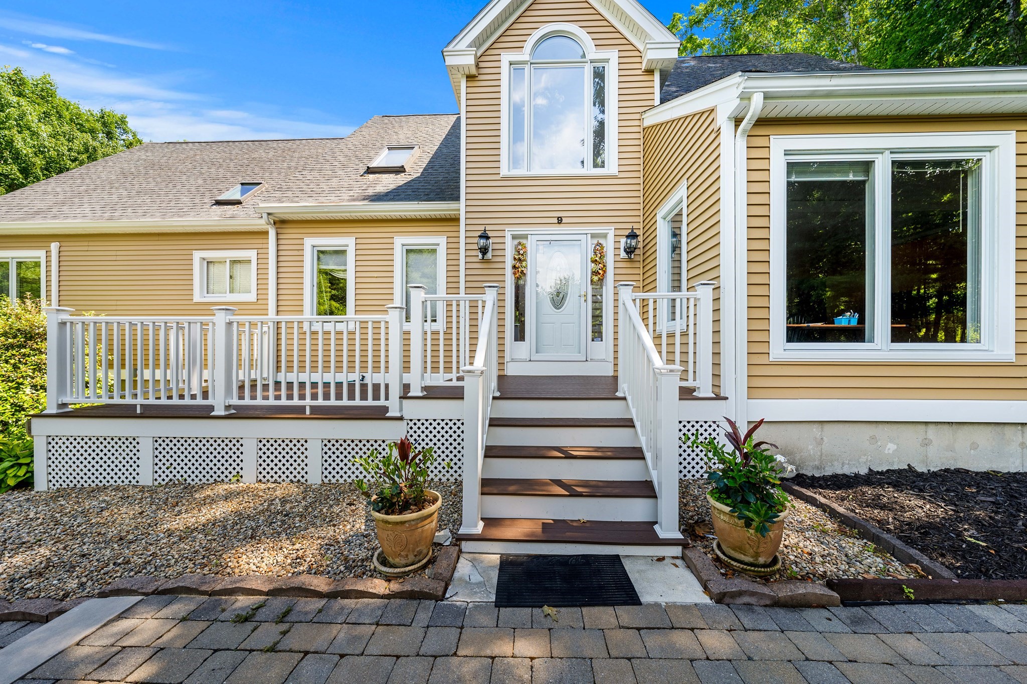 main property photo 28