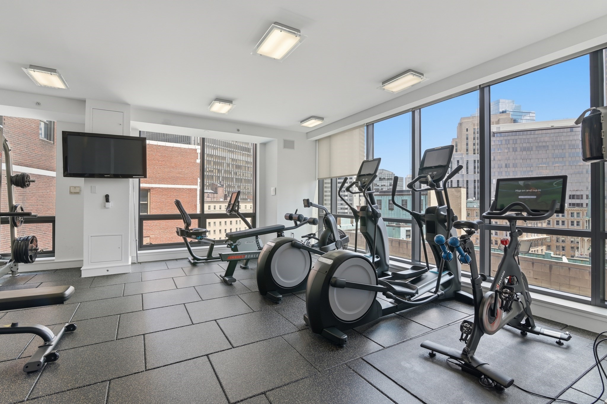 main property photo 23