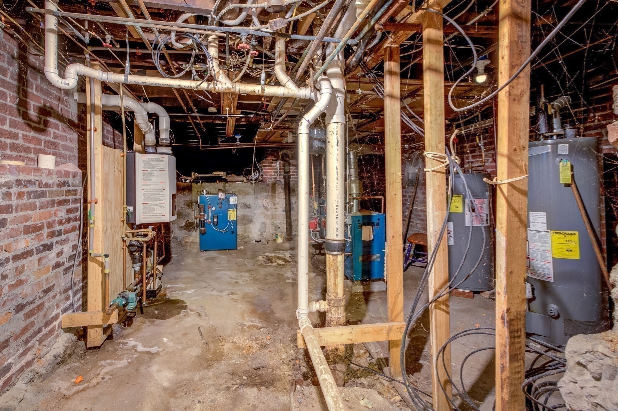 main property photo 20