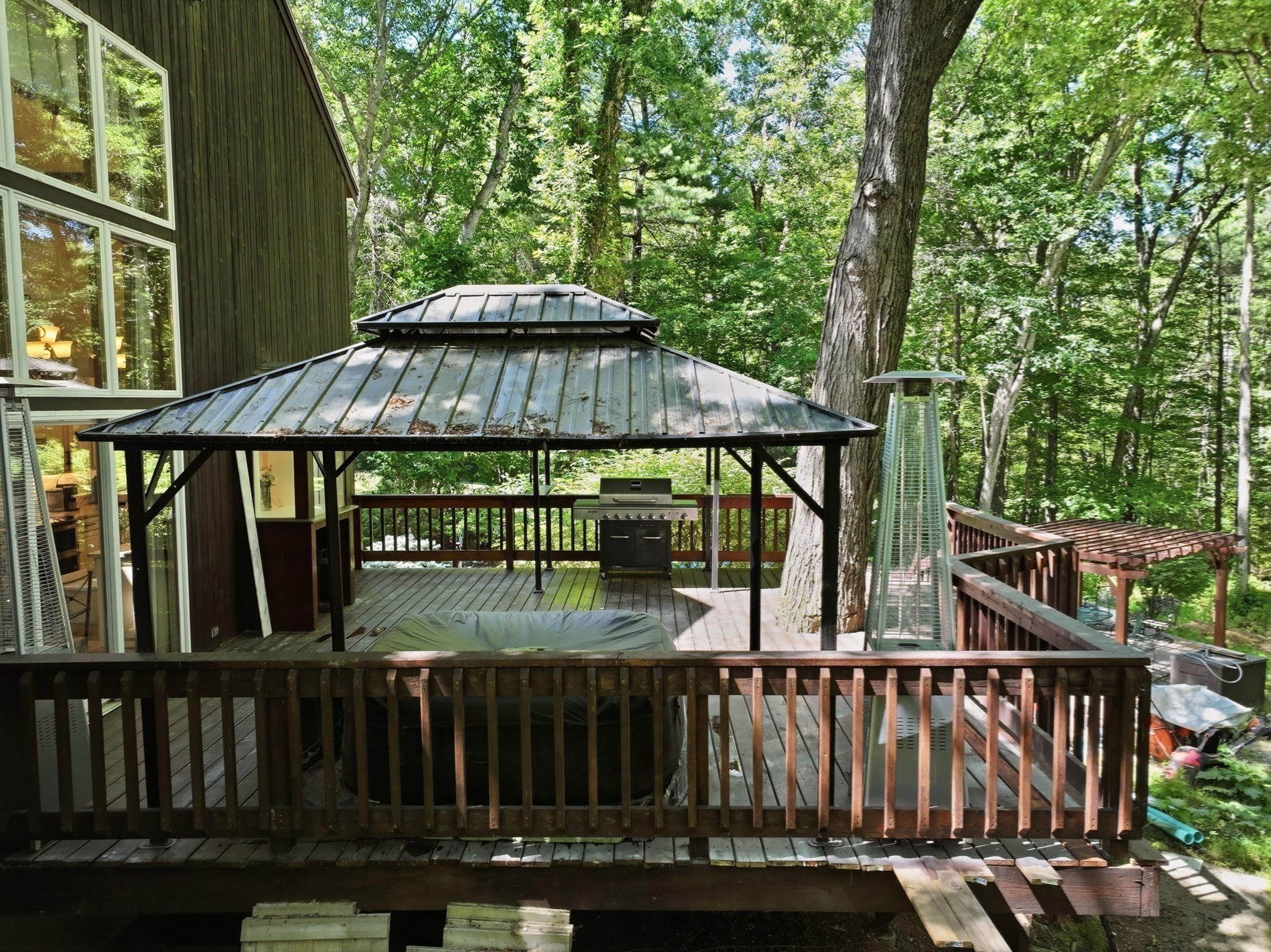 main property photo 22