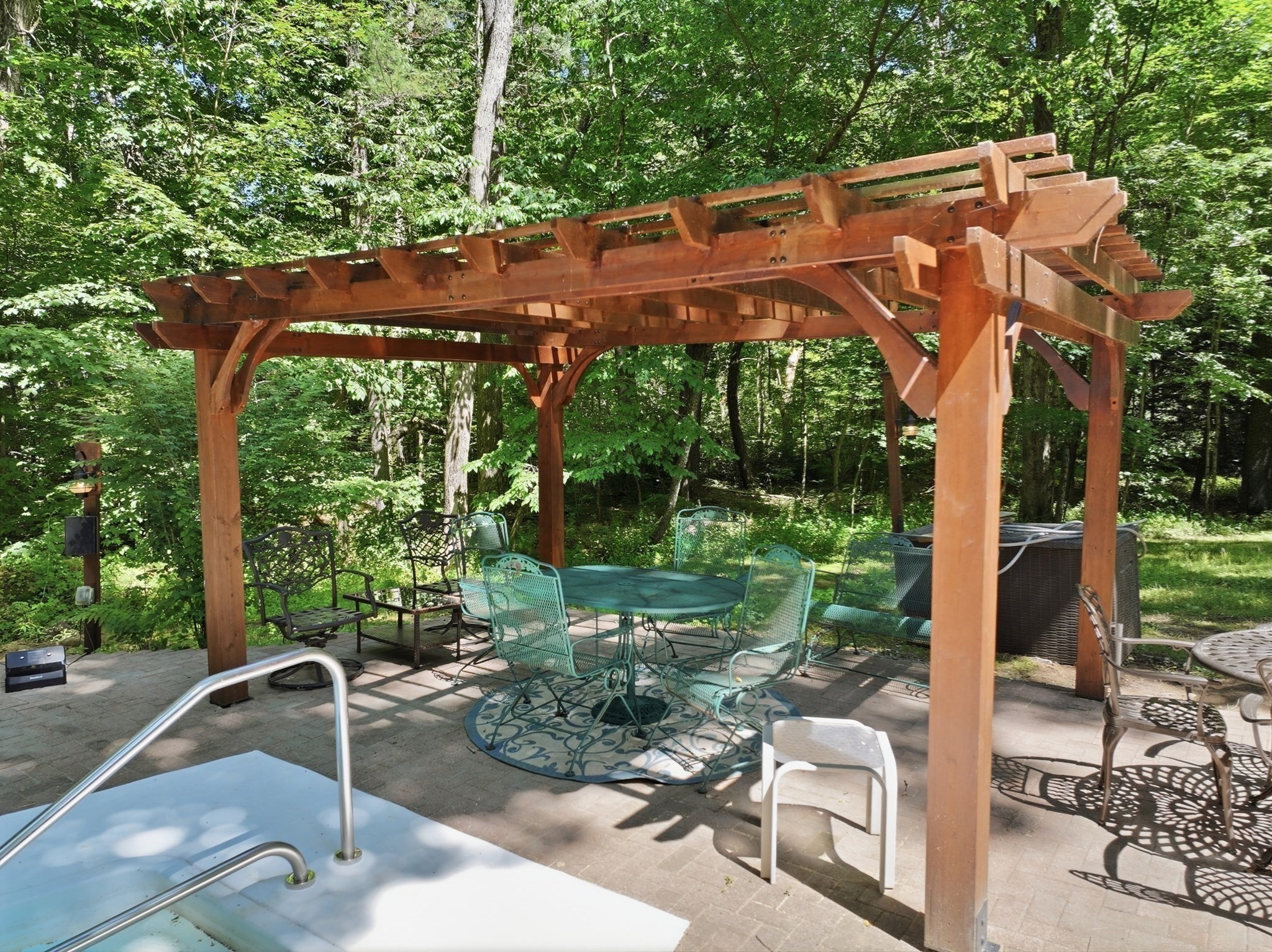 main property photo 27
