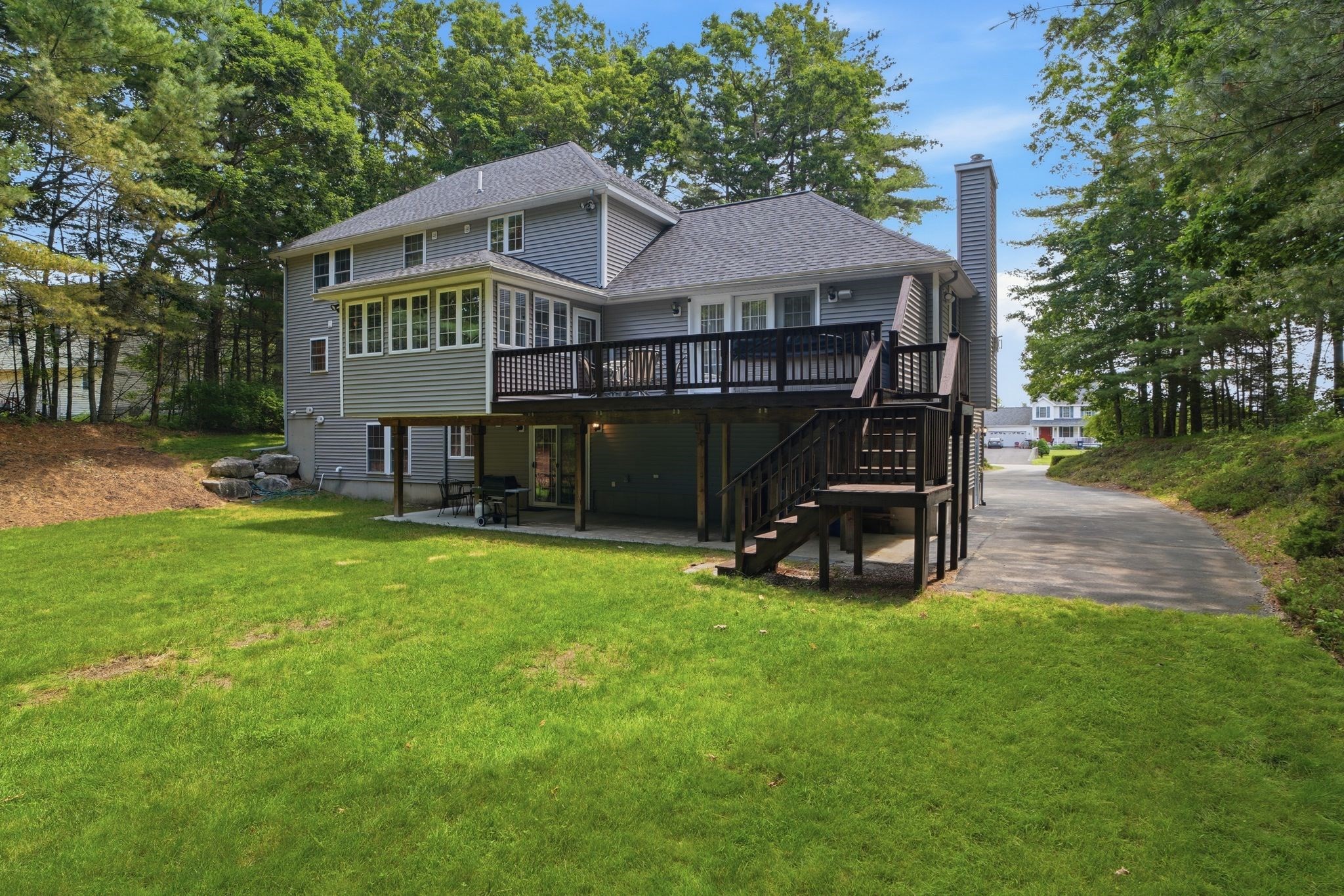 main property photo 4