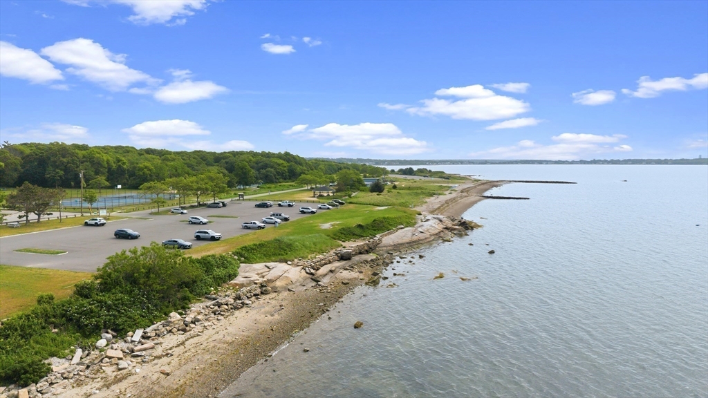 main property photo 40