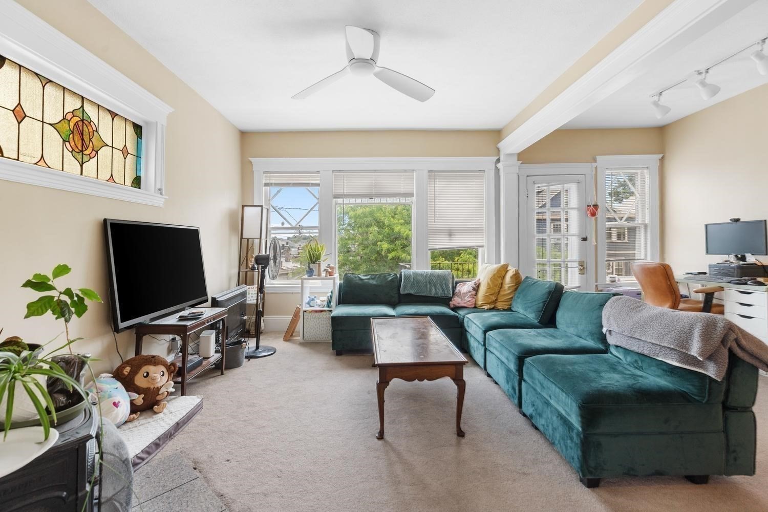 main property photo 9