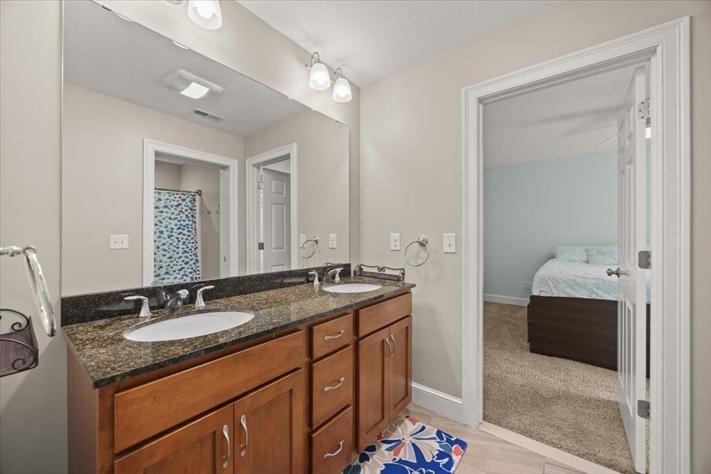 property viewer photo 35