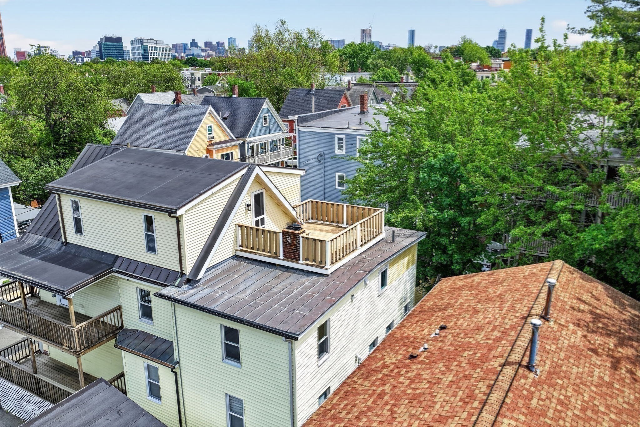 main property photo 27