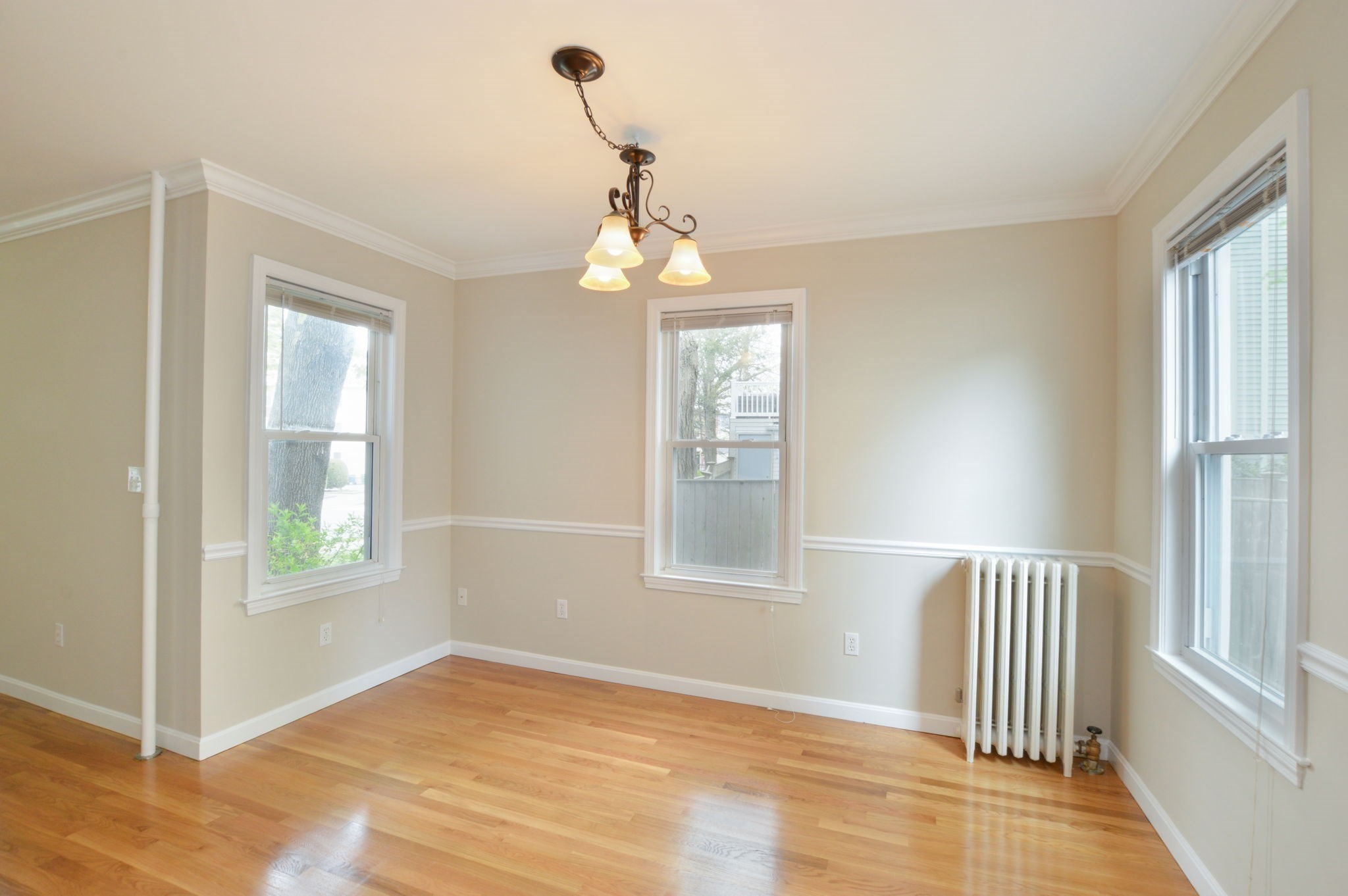 property viewer photo 3