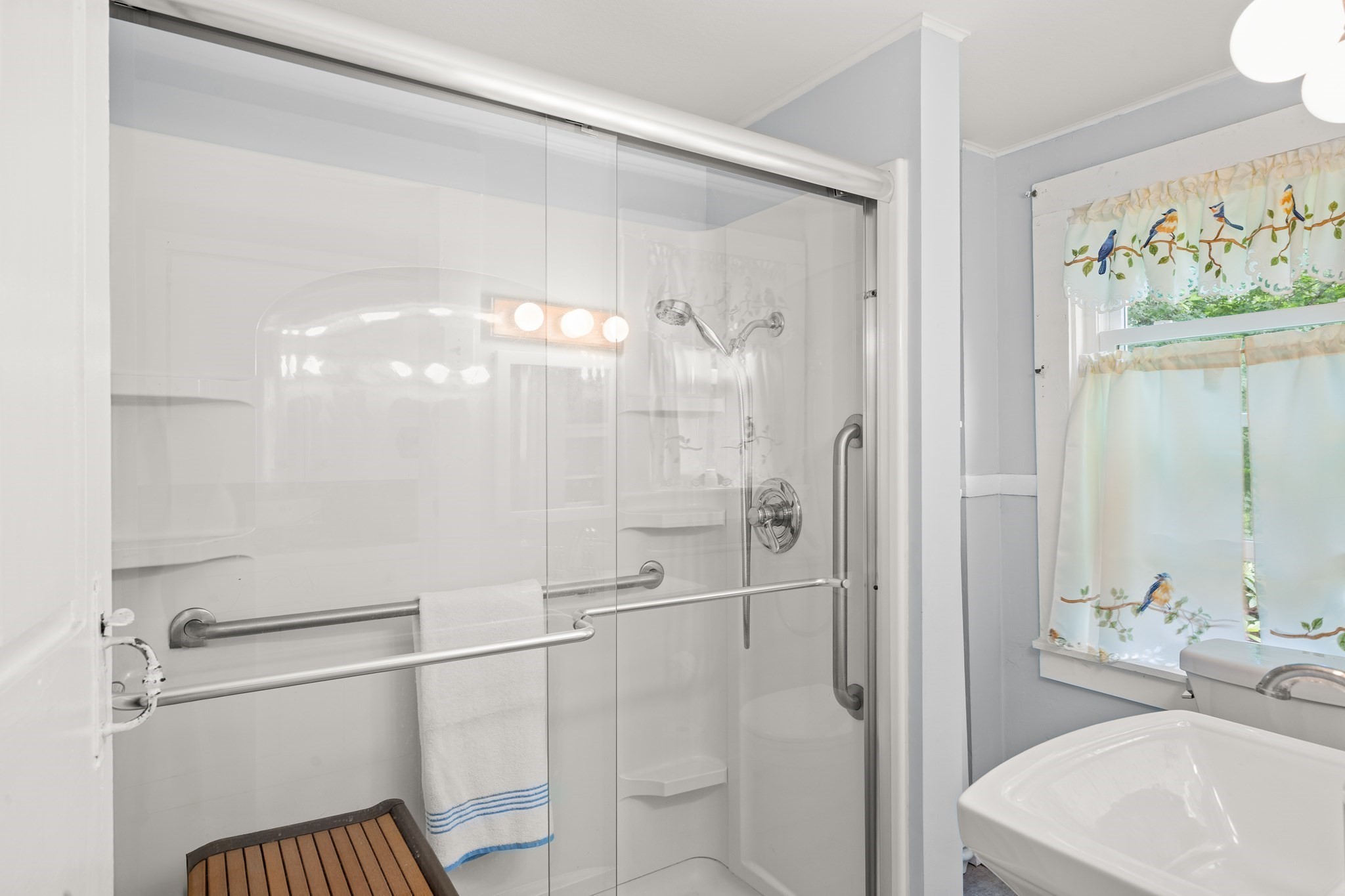 main property photo 41