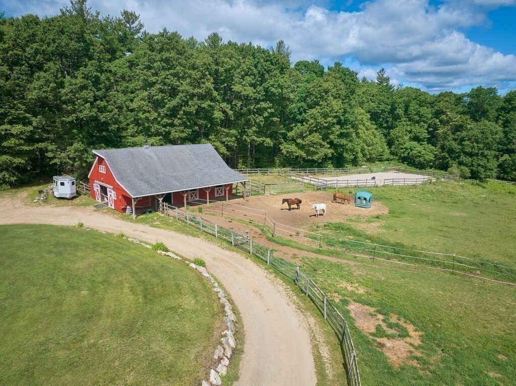 main property photo 38