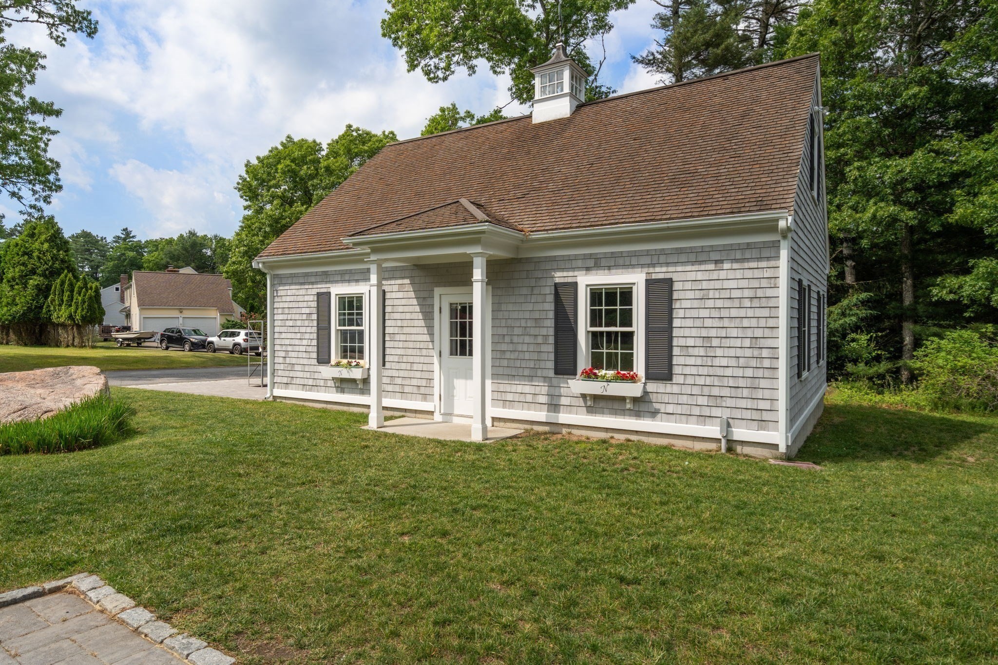 main property photo 2