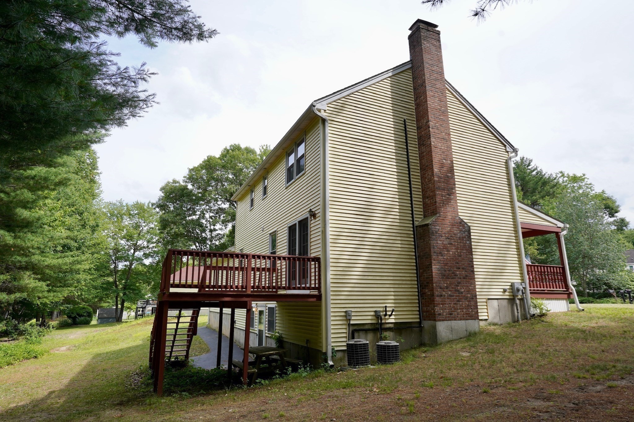 main property photo 5