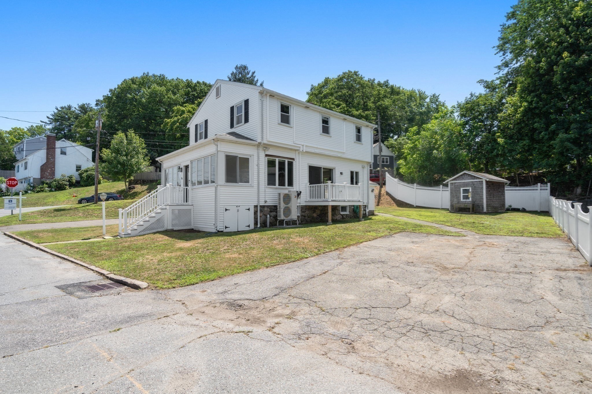 main property photo 39