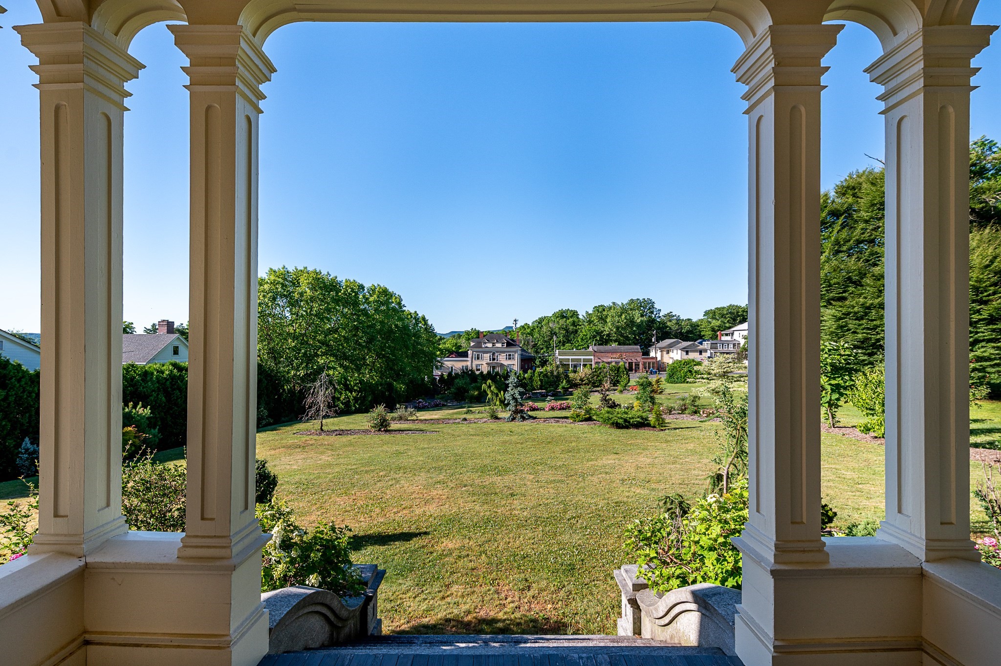 main property photo 34