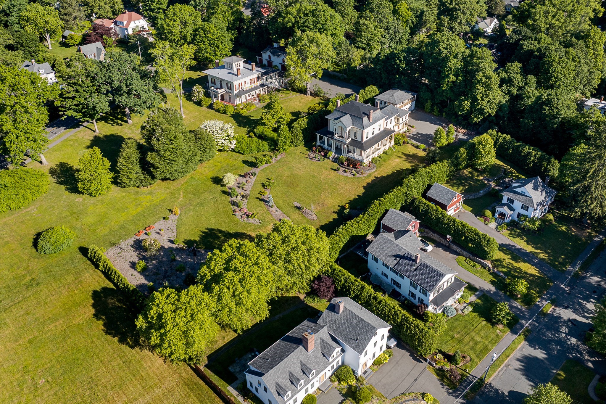main property photo 37