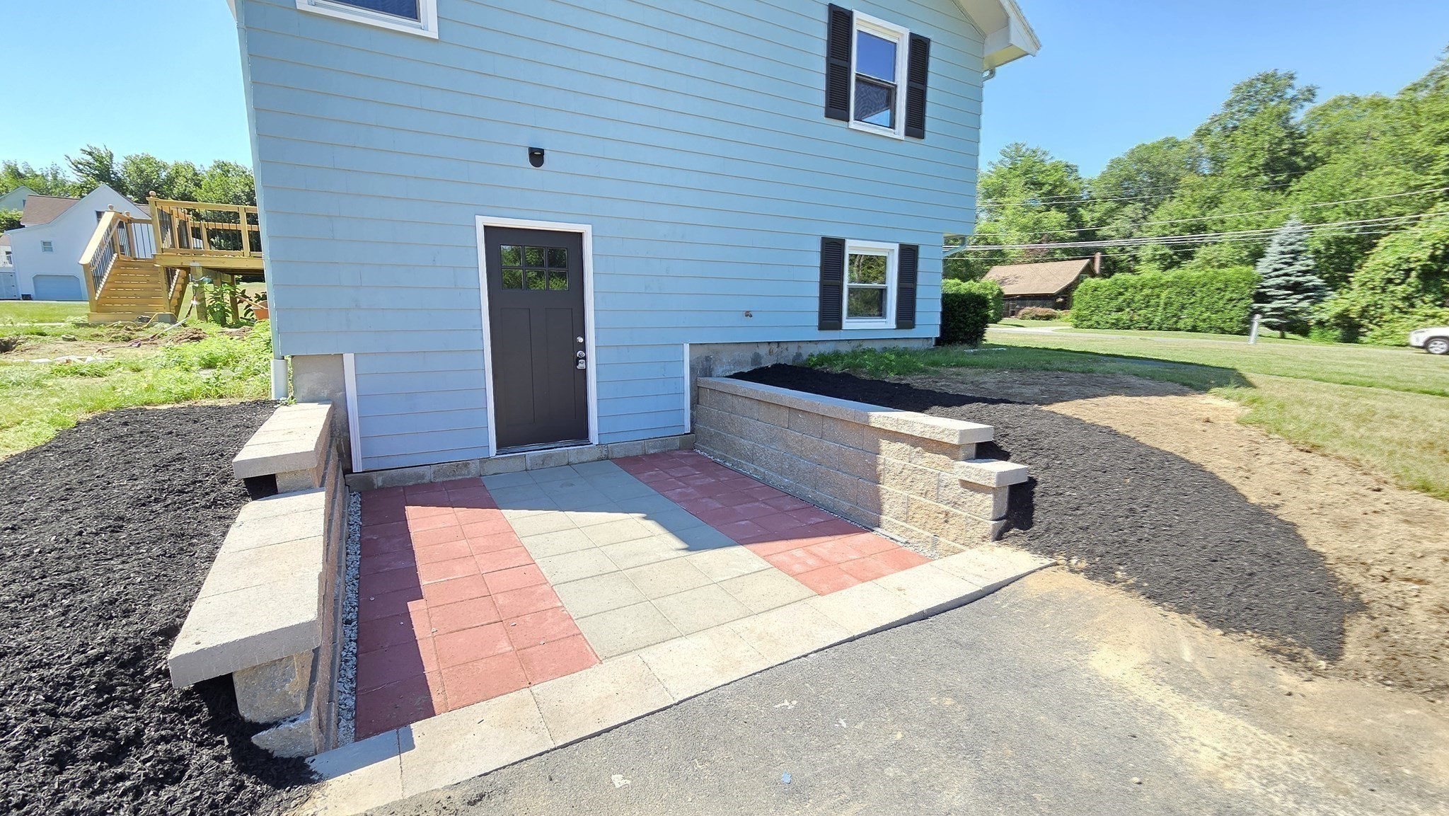 main property photo 36