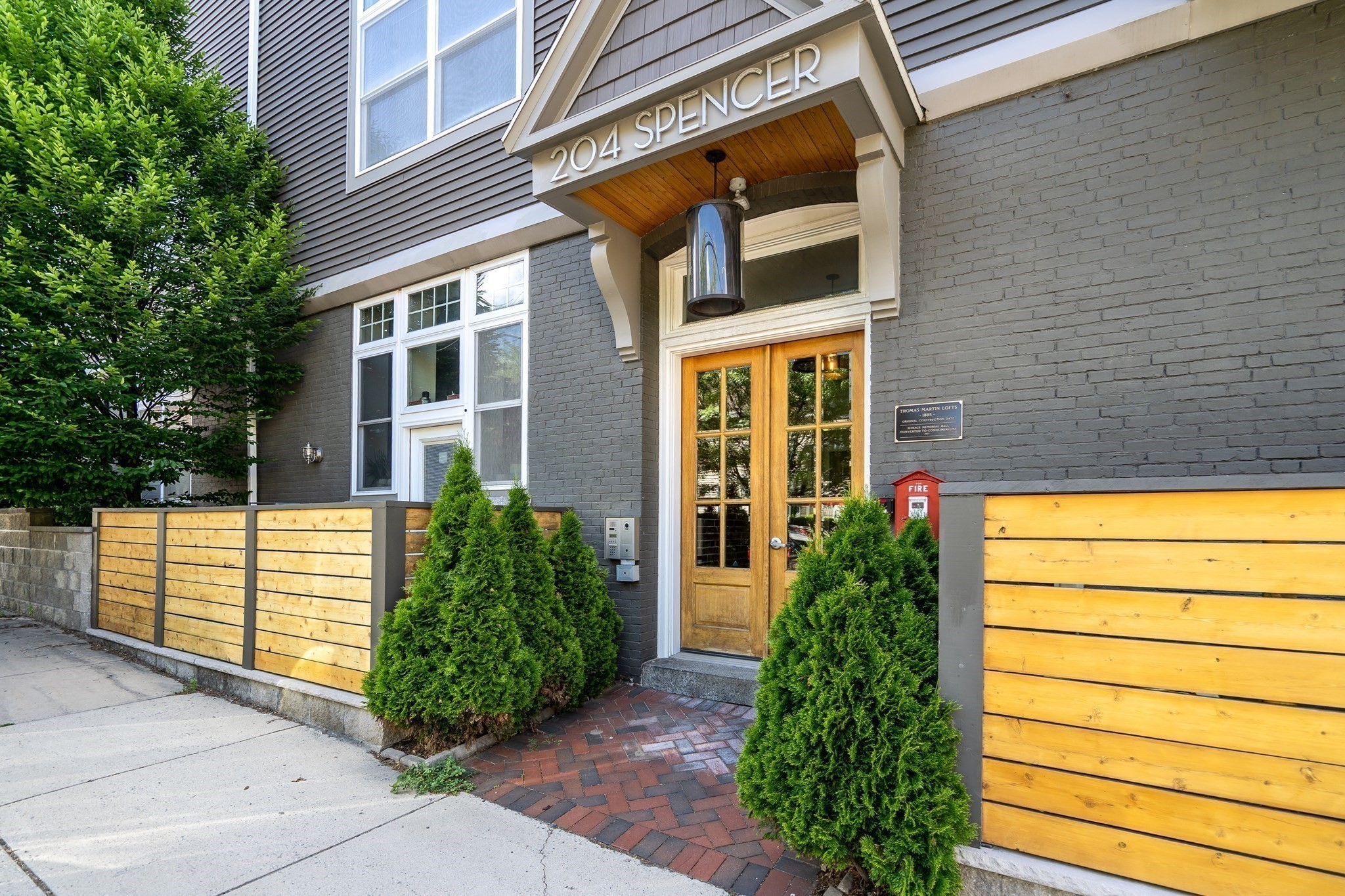 main property photo 33