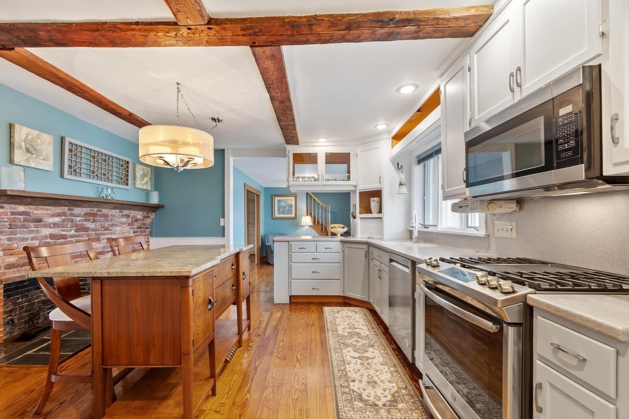 main property photo 11