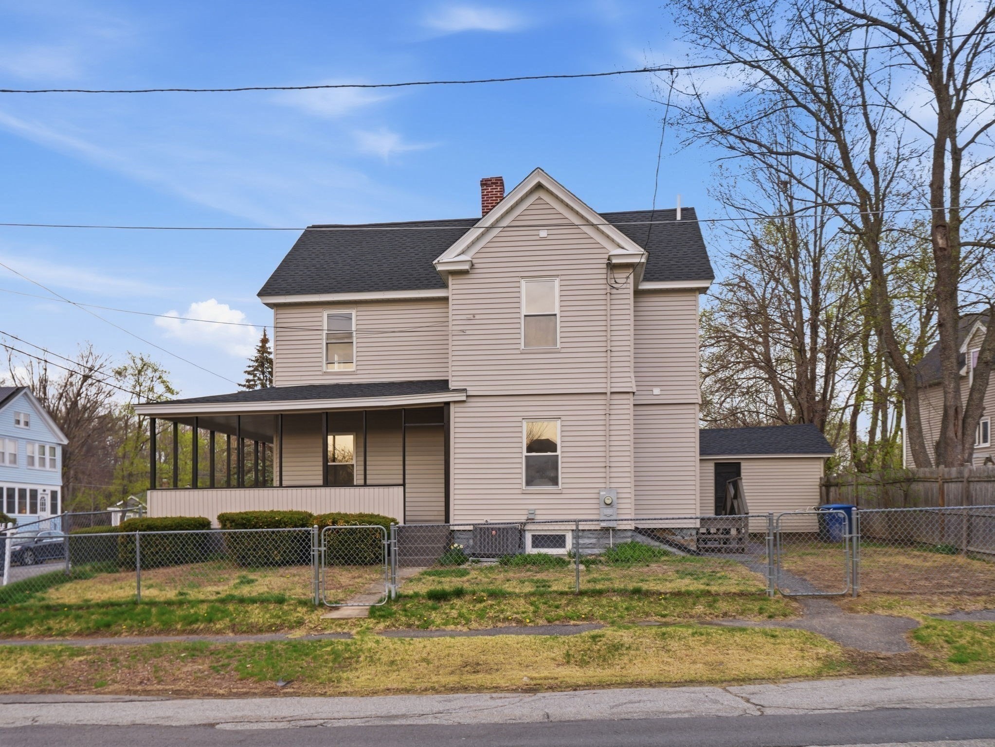 main property photo 32