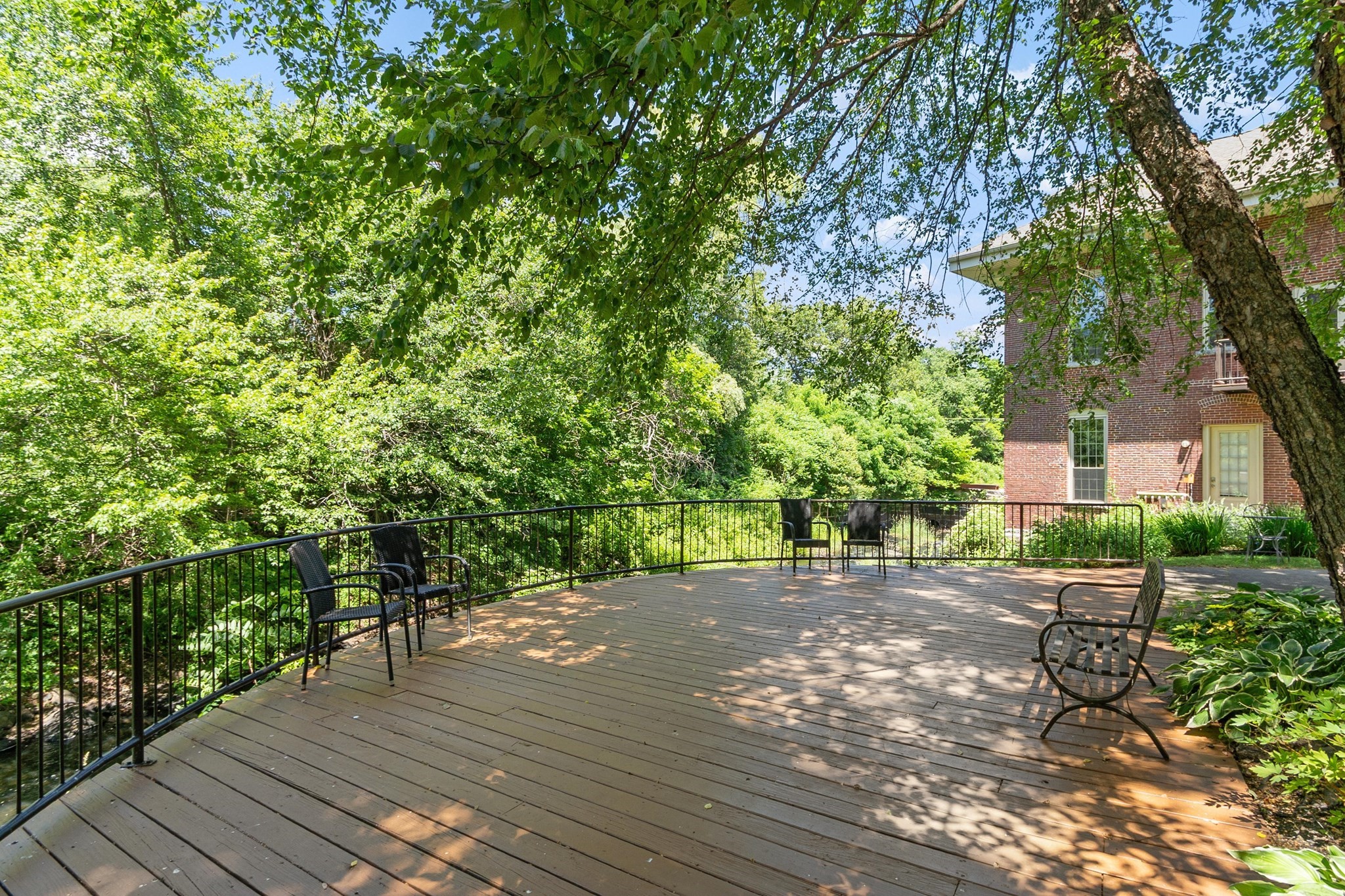 main property photo 22