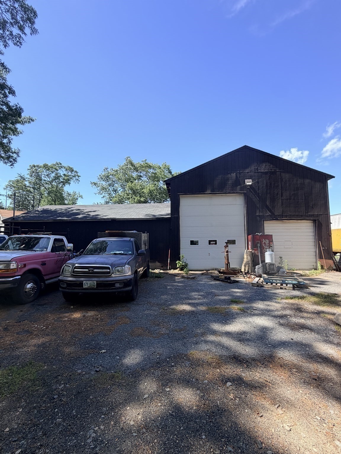 main property photo 36