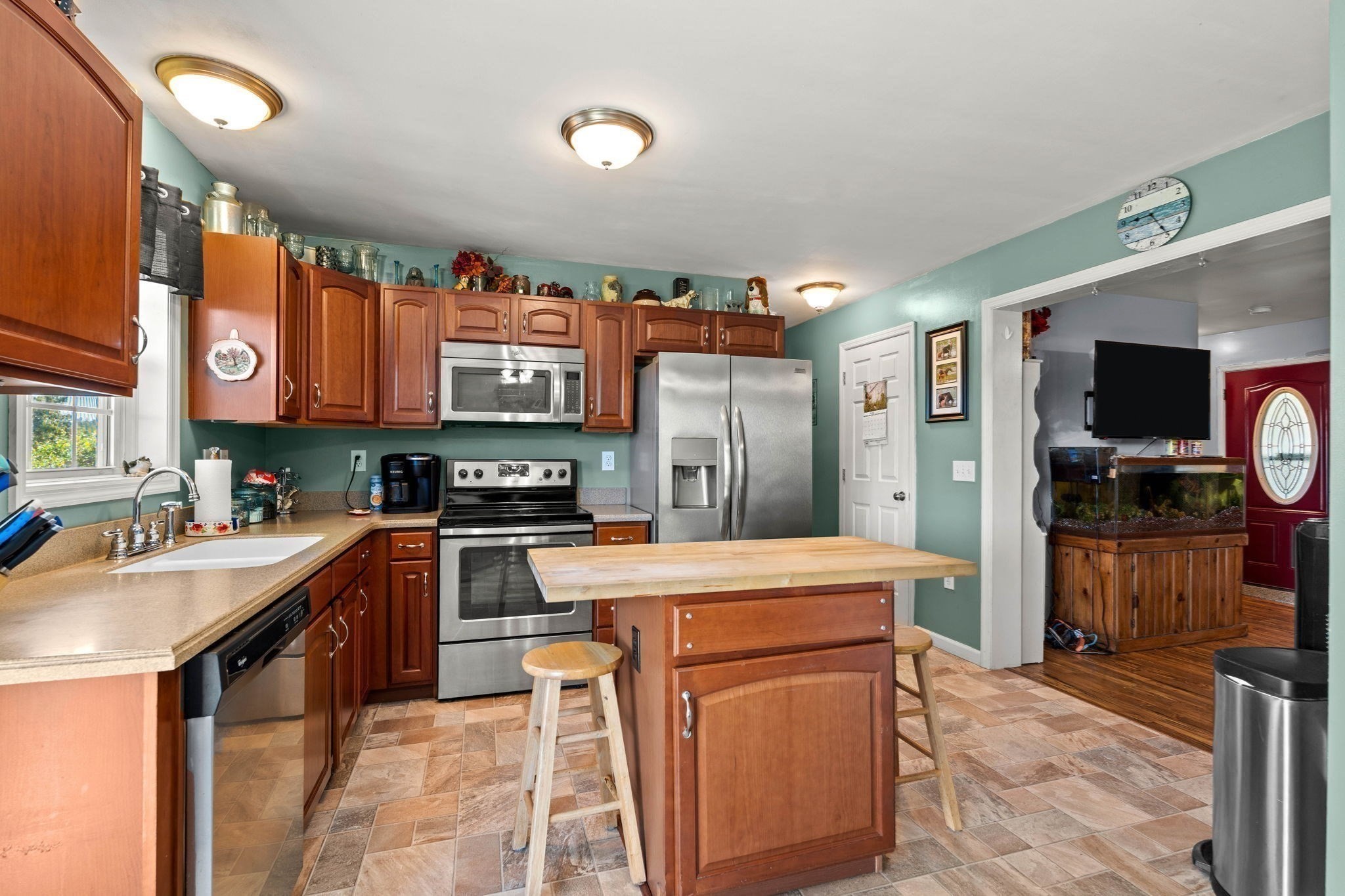 main property photo 9