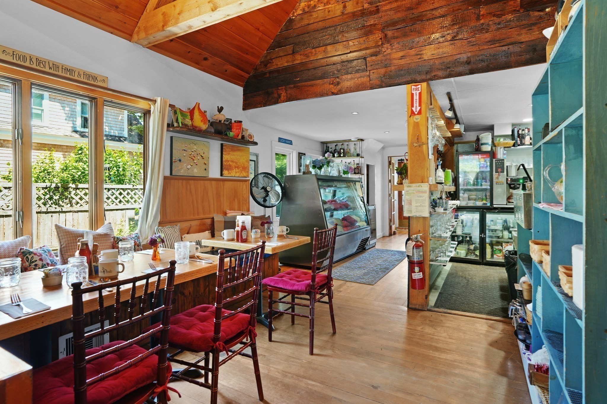 main property photo 8