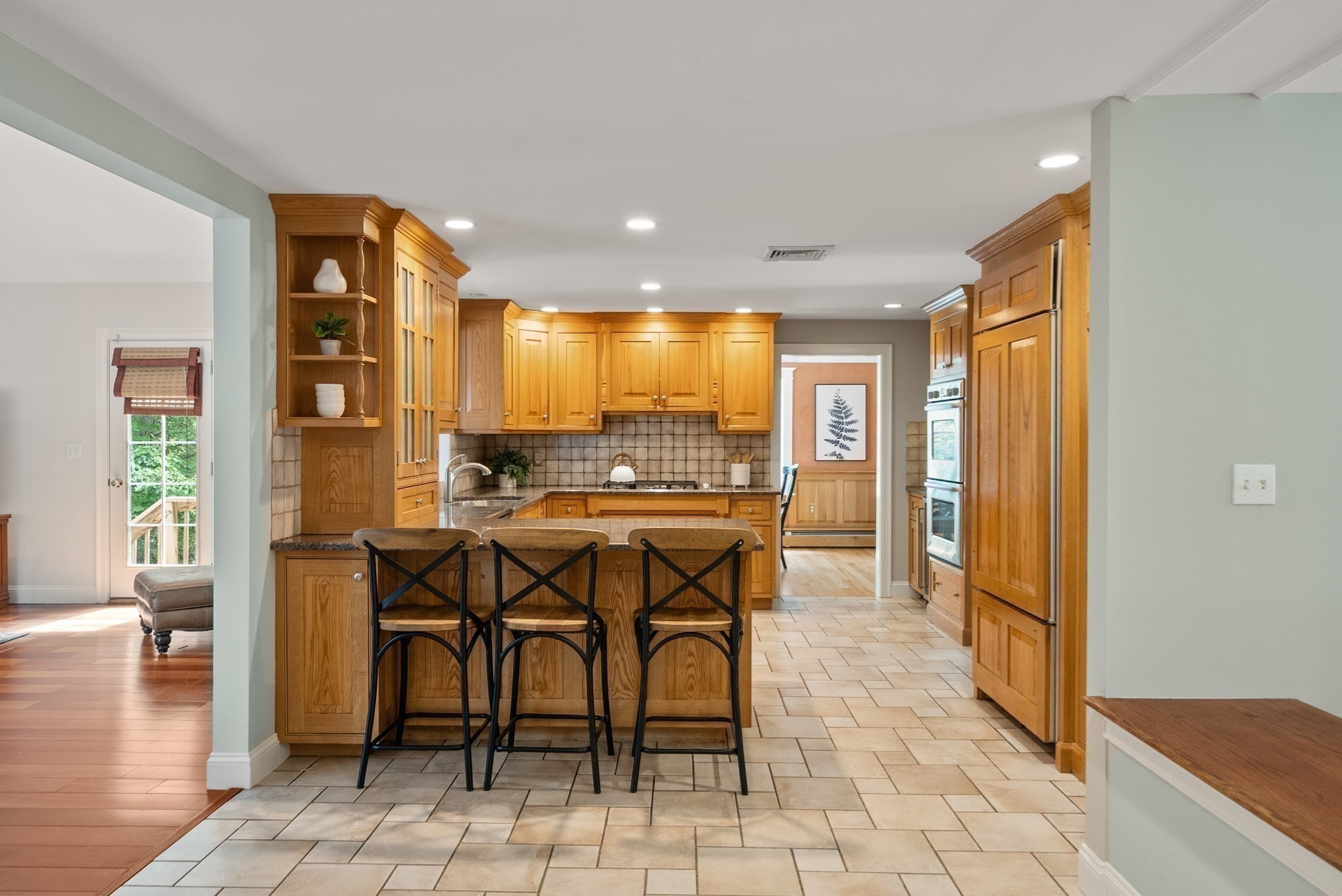 main property photo 11