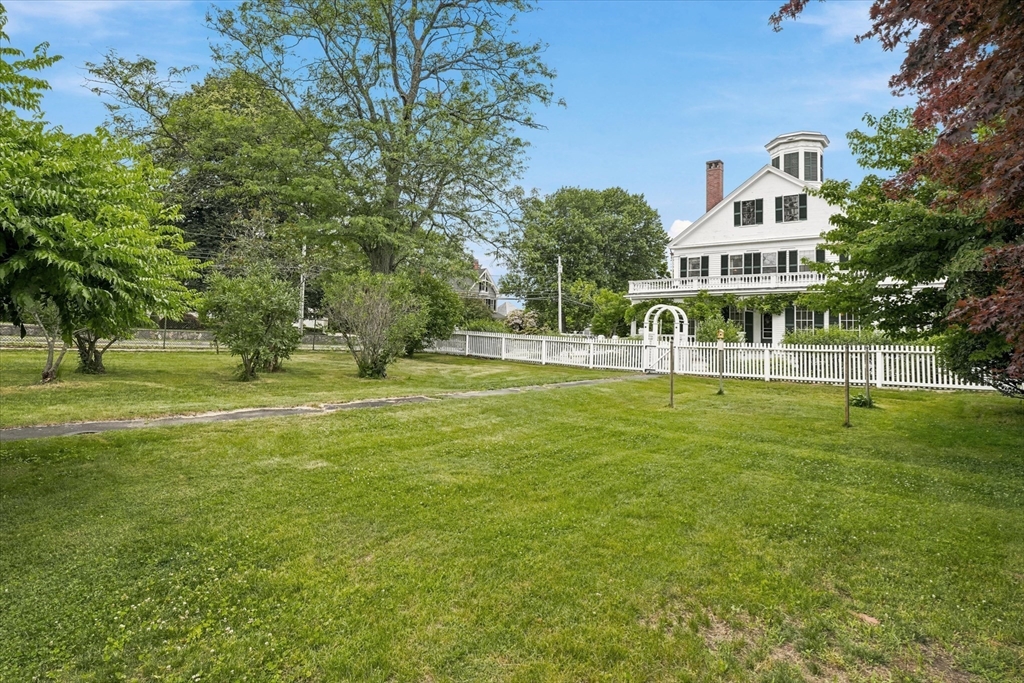 main property photo 34