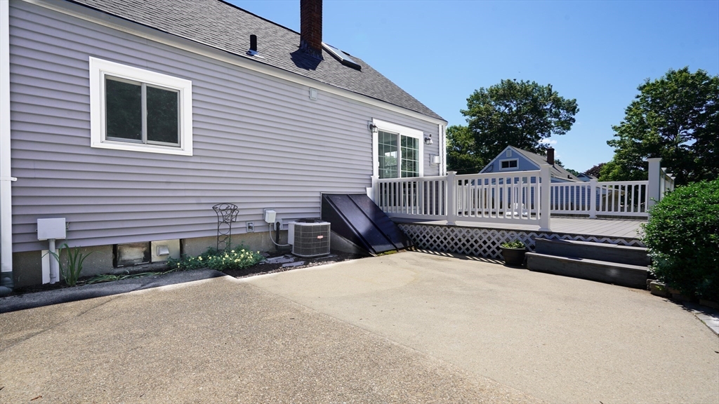 main property photo 23