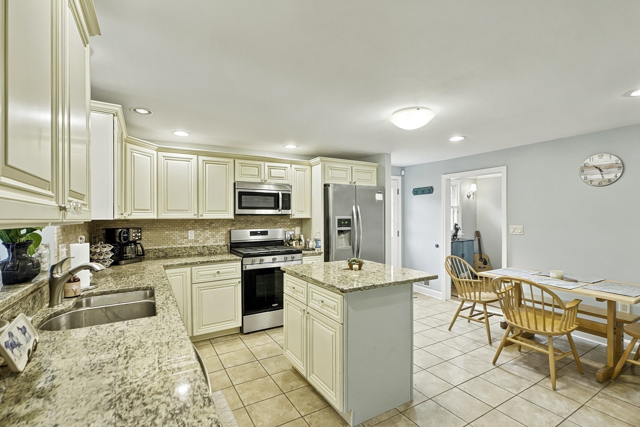 main property photo 5