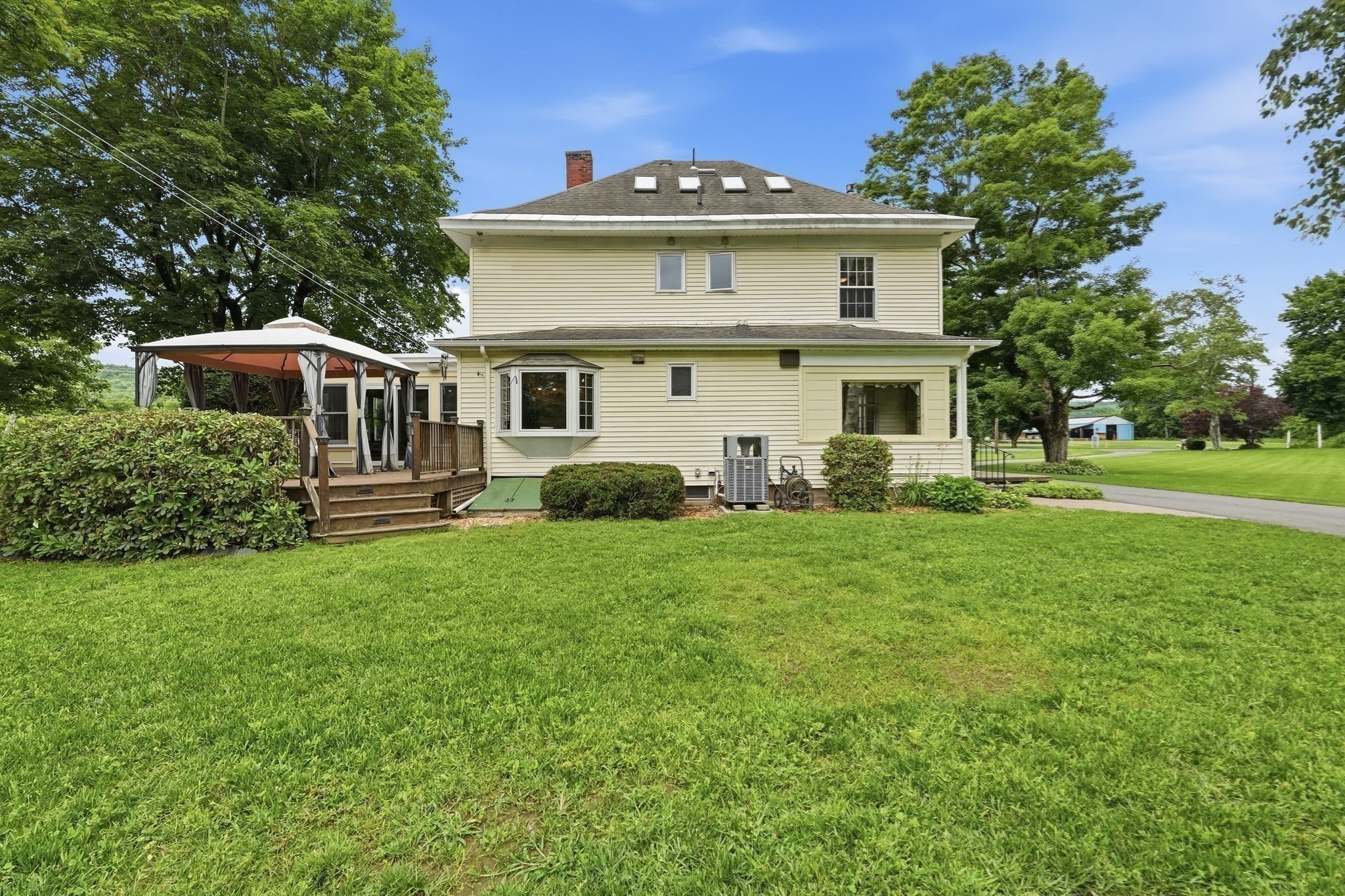 main property photo 35