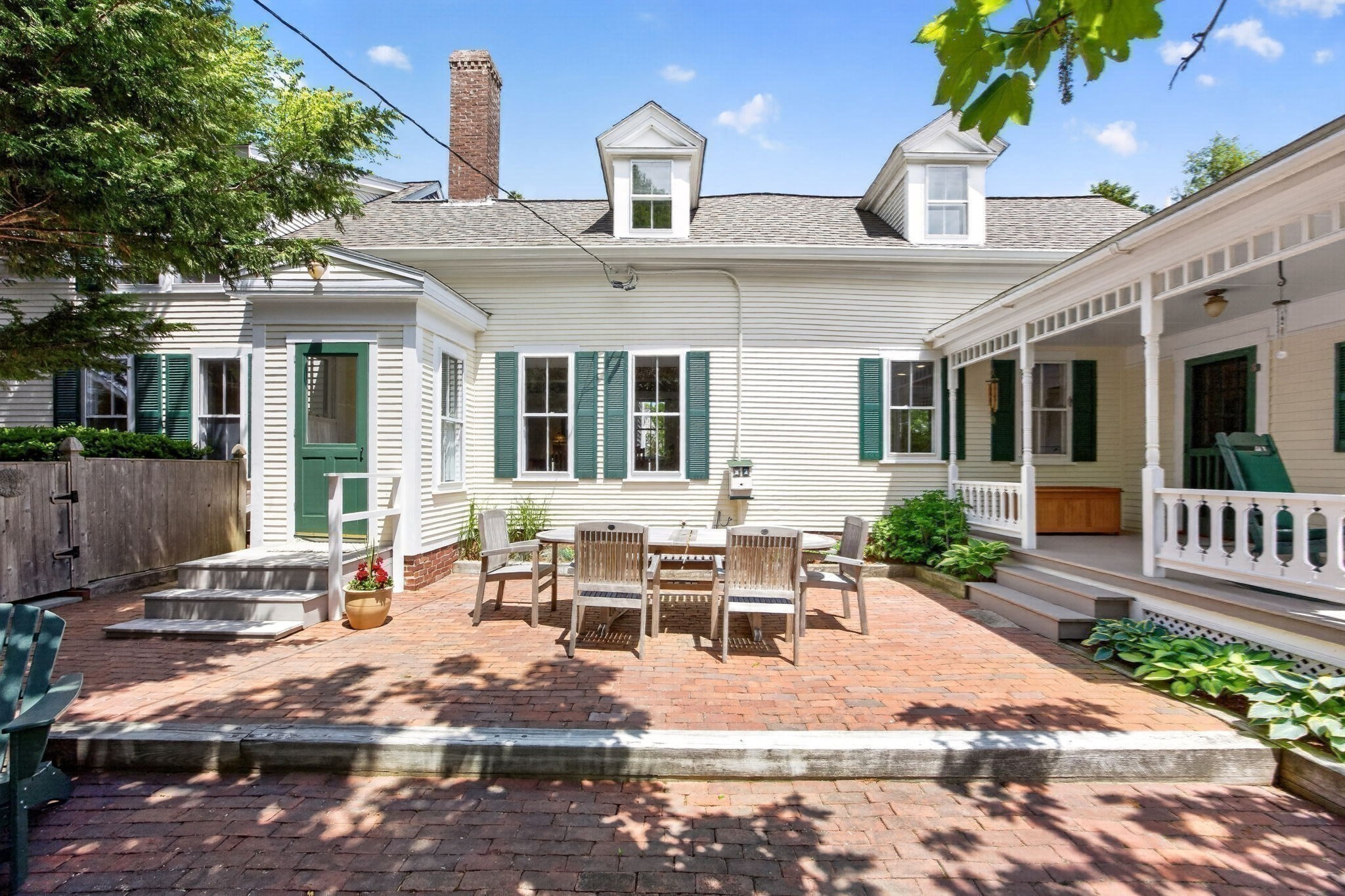 main property photo 3